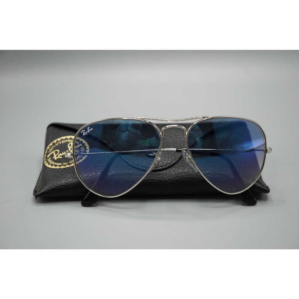 Ray Ban Aviator Sunglasses RB3025 Large Metal Blue Gradient Lens